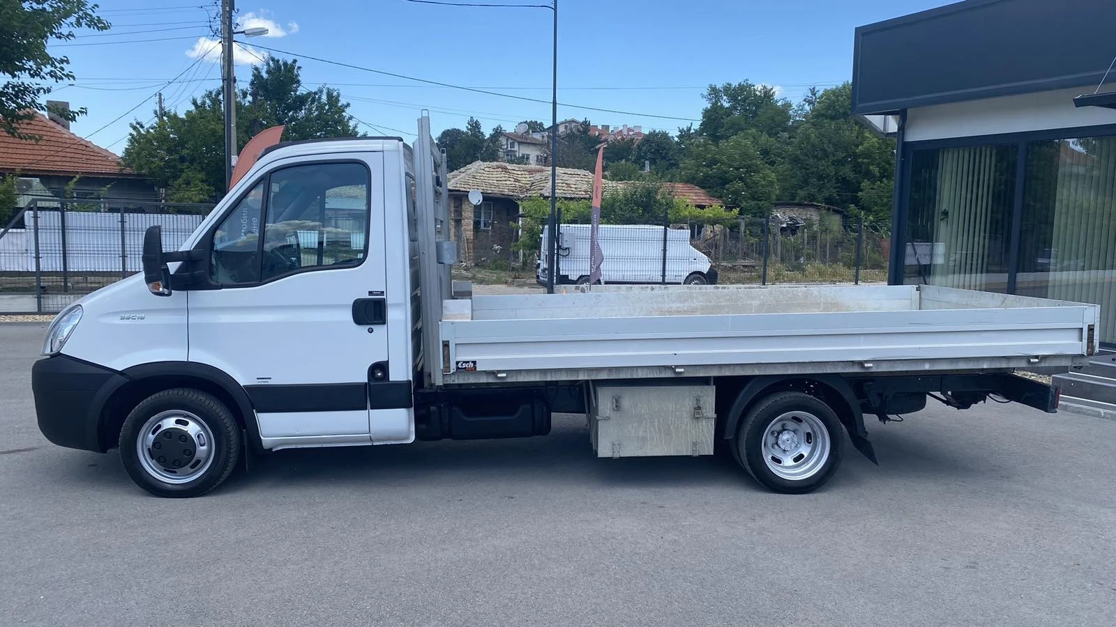 Iveco Daily 35c18 3.0D 6SP НОВ ВНОС-КЛИМАТИК-ЛИЗИНГ-ГАРАНЦИЯ - изображение 4