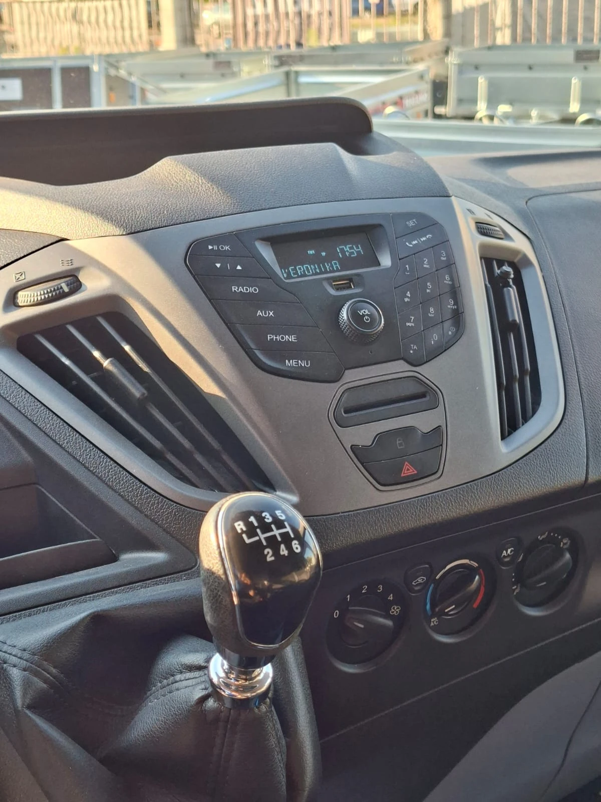 Ford Transit Custom 2.2tdci 100hp, снимка 9 - Бусове и автобуси - 56171537