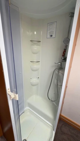 Каравана Други Lunar Clubman , снимка 5 - Каравани и кемпери - 53699076