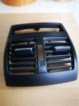 Решетка за климатроника на мерцедес w212, снимка 1