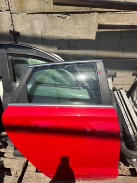 Hundai I30 2017-2023г задна дясна врата гола, снимка 3