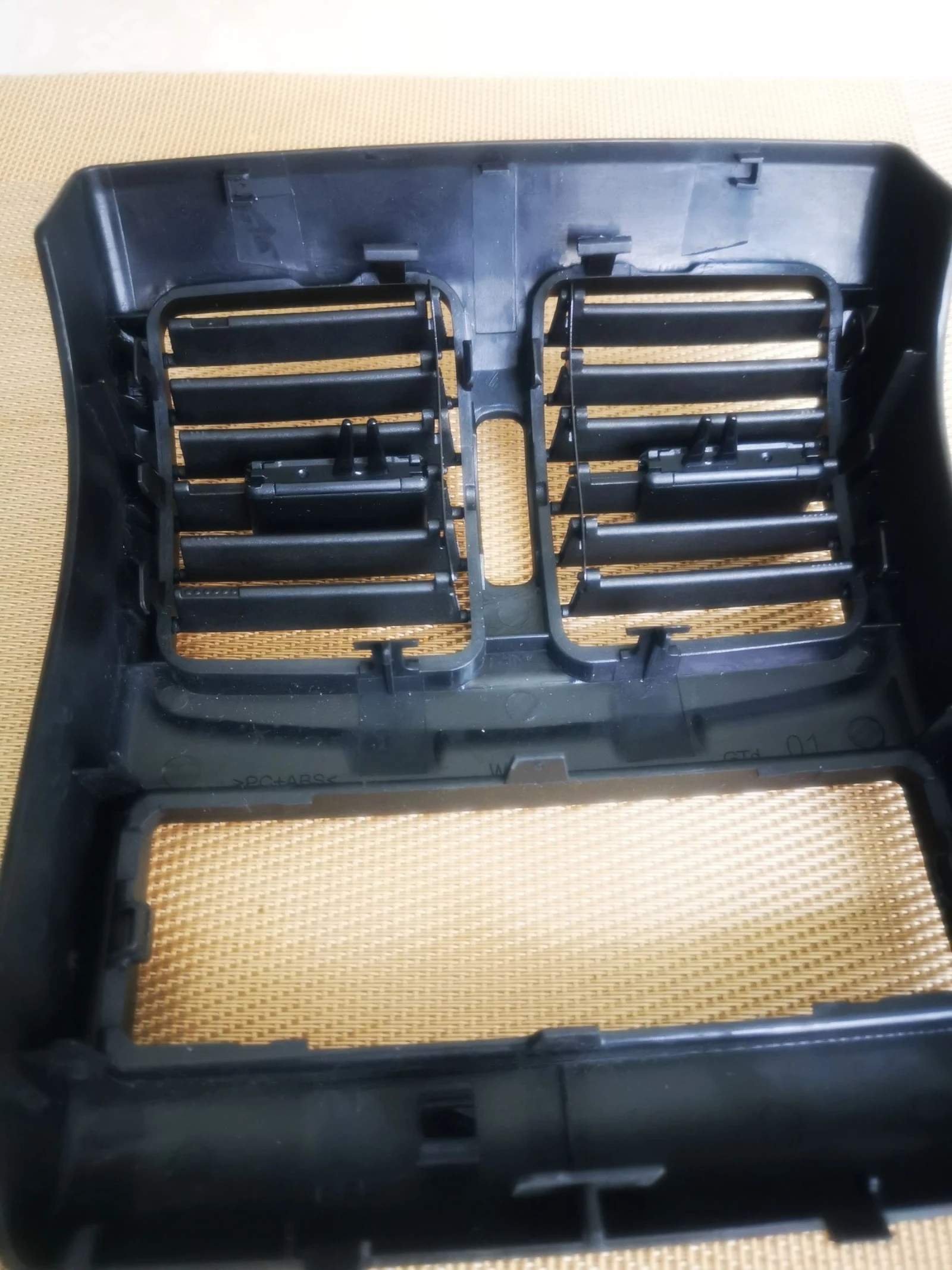      w212 | Mobile.bg   2