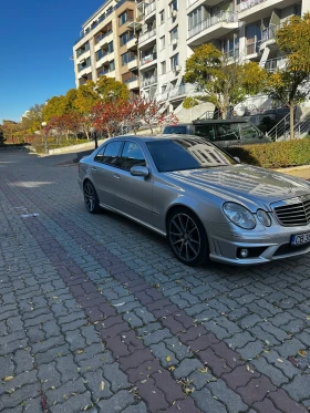 Mercedes-Benz E 500  - изображение 3