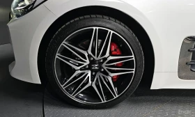 Kia Stinger 3.3* TURBO* AWD* GT* , снимка 13