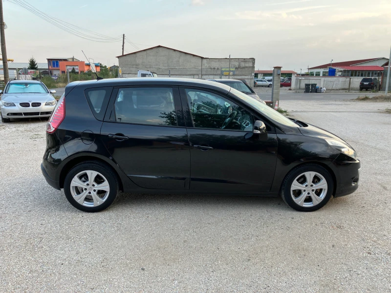 Renault Scenic 1.5 DCI, снимка 9 - Автомобили и джипове - 47050705