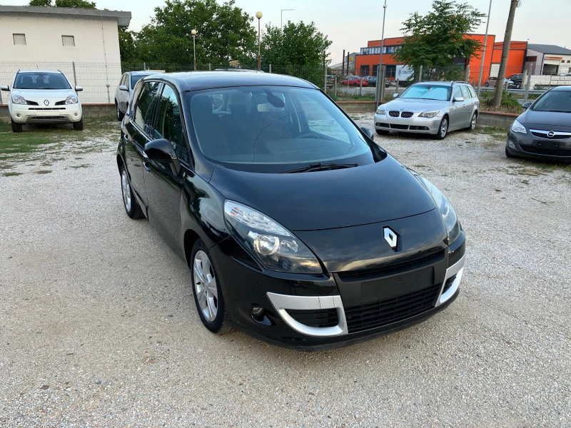 Renault Scenic 1.5 DCI, снимка 11 - Автомобили и джипове - 47050705