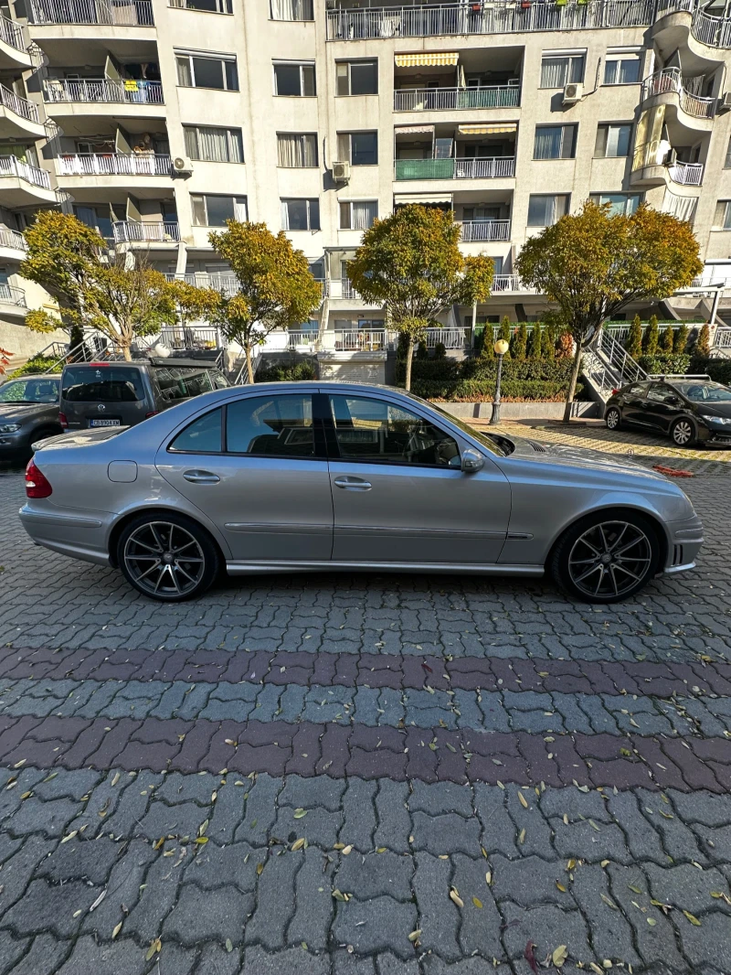 Mercedes-Benz E 500, снимка 4 - Автомобили и джипове - 47814392