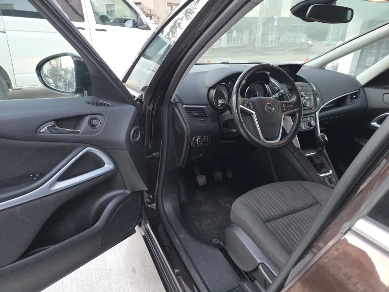 Opel Zafira, снимка 13 - Автомобили и джипове - 48662713