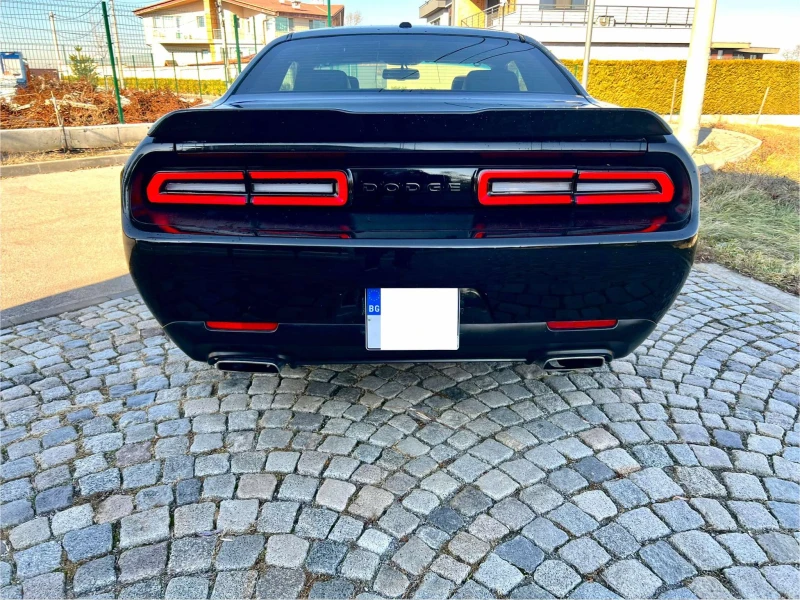 Dodge Challenger, снимка 7 - Автомобили и джипове - 48692427