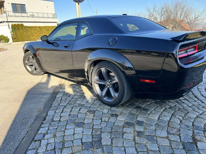 Dodge Challenger, снимка 8 - Автомобили и джипове - 48692427