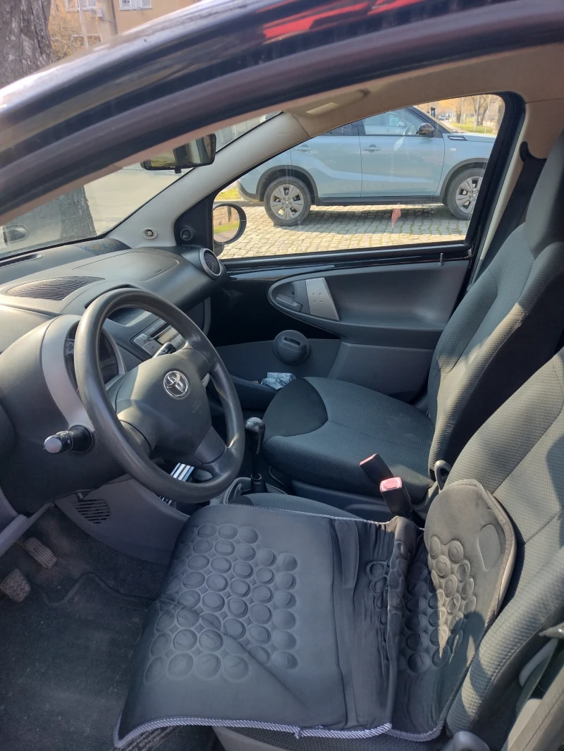 Toyota Aygo, снимка 6 - Автомобили и джипове - 49025516