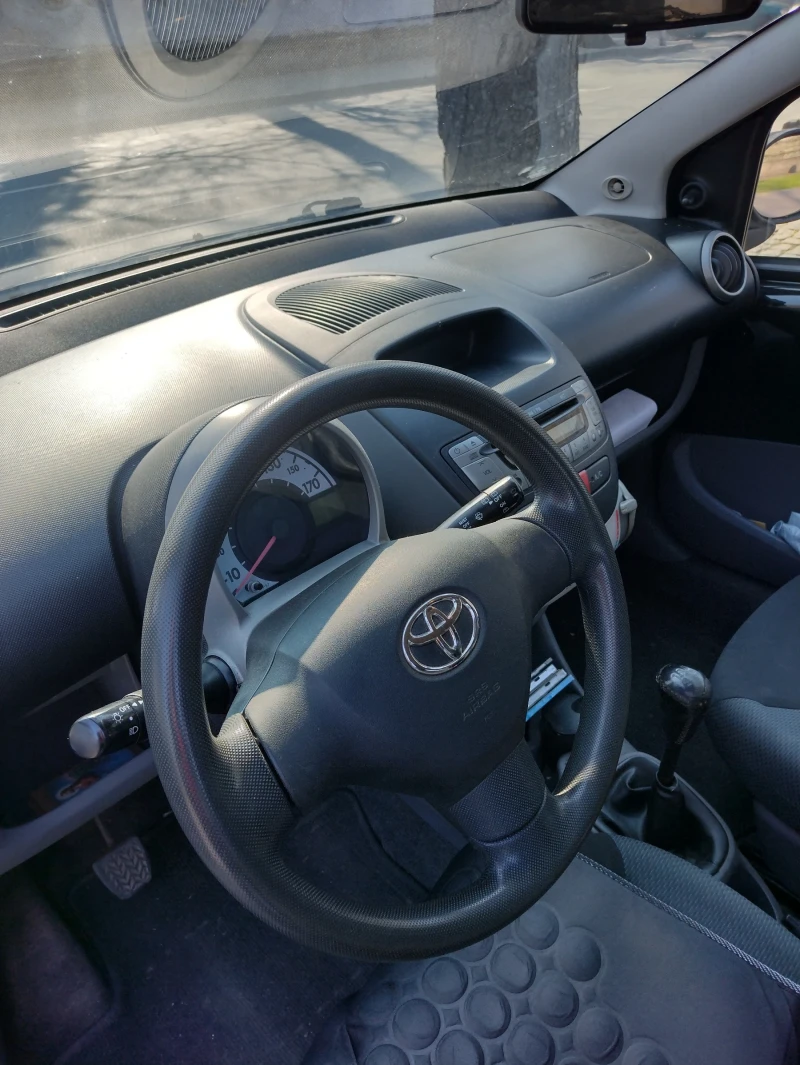 Toyota Aygo, снимка 5 - Автомобили и джипове - 49025516