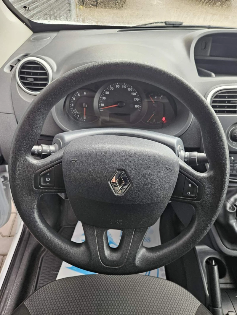 Renault Kangoo 1.5dci 2019, снимка 15 - Автомобили и джипове - 49711859