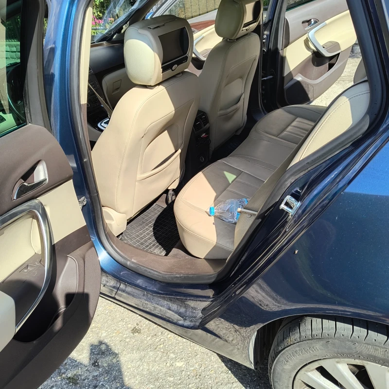 Opel Insignia, снимка 8 - Автомобили и джипове - 50665738