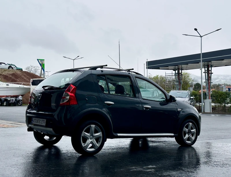 Dacia Sandero 1.5 Disel, снимка 8 - Автомобили и джипове - 50320636