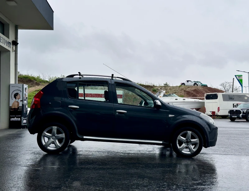 Dacia Sandero 1.5 Disel, снимка 9 - Автомобили и джипове - 50320636