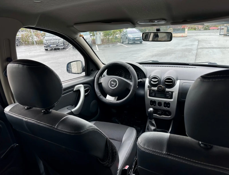 Dacia Sandero 1.5 Disel, снимка 10 - Автомобили и джипове - 50320636