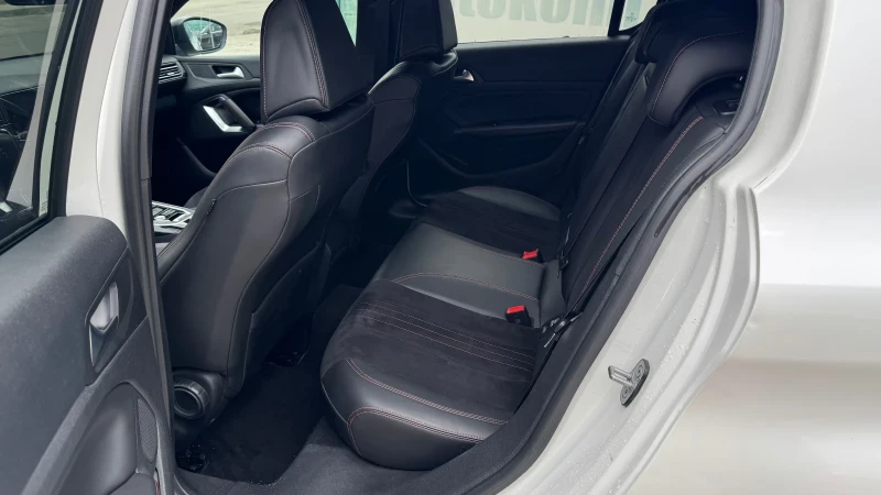 Peugeot 308 GT Line, снимка 9 - Автомобили и джипове - 51552372