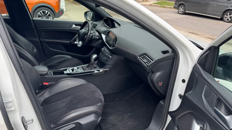Peugeot 308 GT Line, снимка 12 - Автомобили и джипове - 51552372