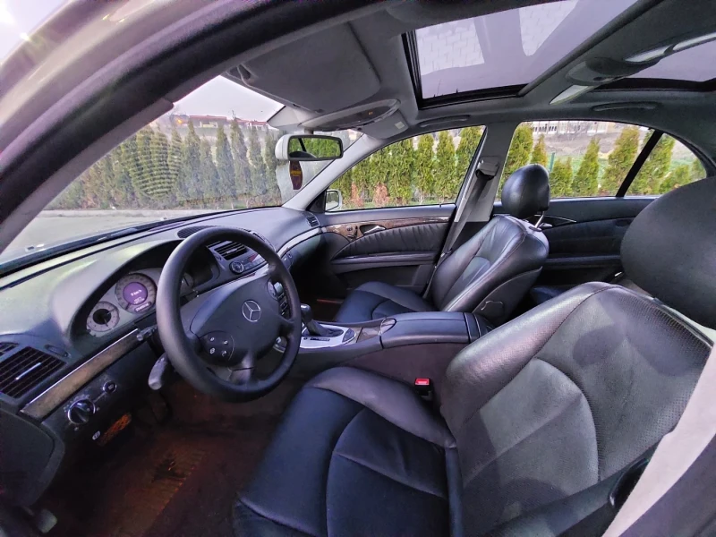 Mercedes-Benz E 320 Avantgarde, снимка 5 - Автомобили и джипове - 52218122