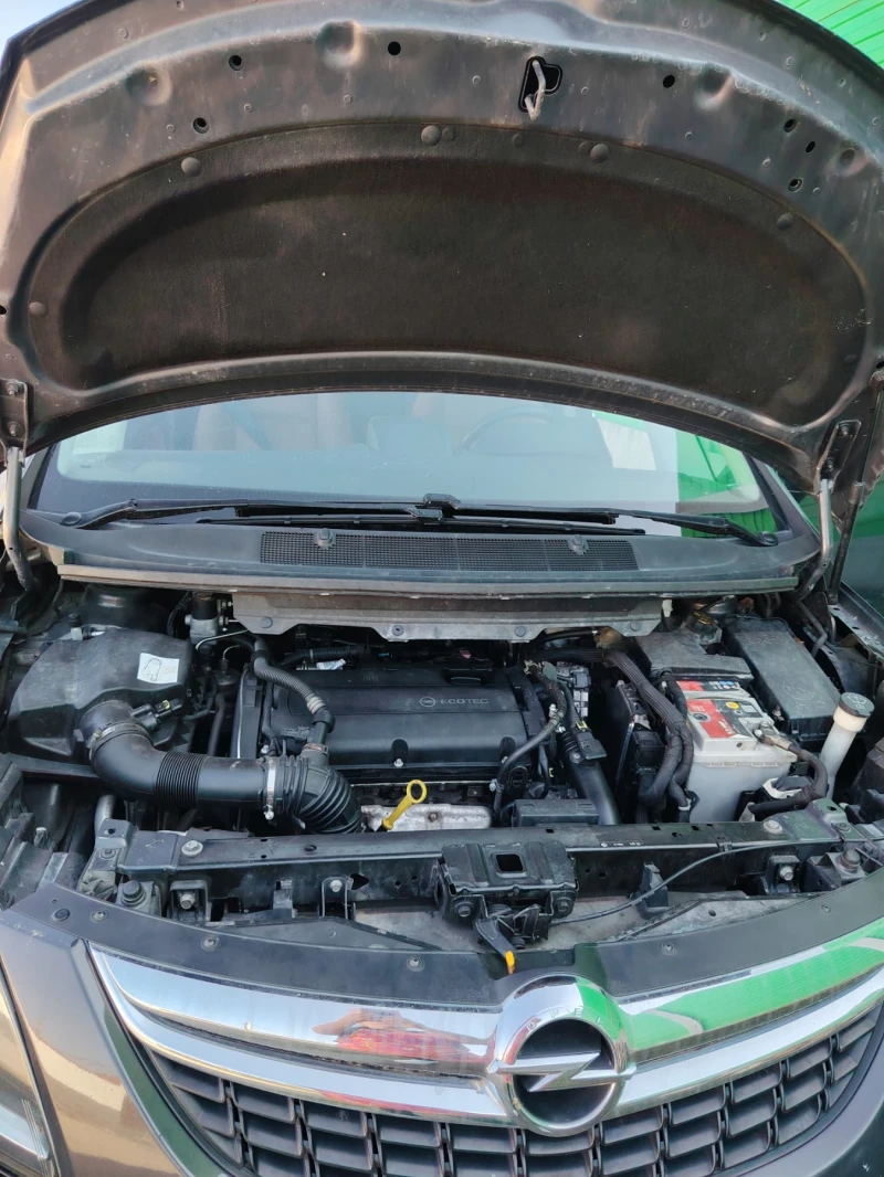 Opel Zafira С Турер 1, 6 -150коня, 2012 година, снимка 5 - Автомобили и джипове - 53088036