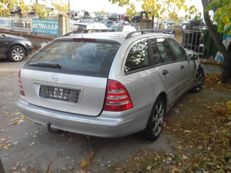 Mercedes-Benz C 220  - изображение 4