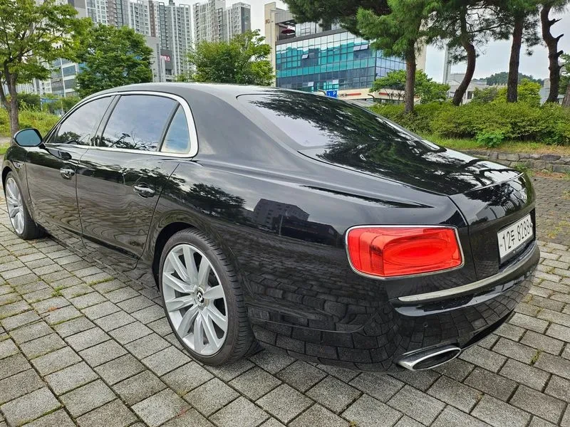 Bentley Flying Spur 6.0 - САМО 30% АВАНС, снимка 6 - Автомобили и джипове - 56222659