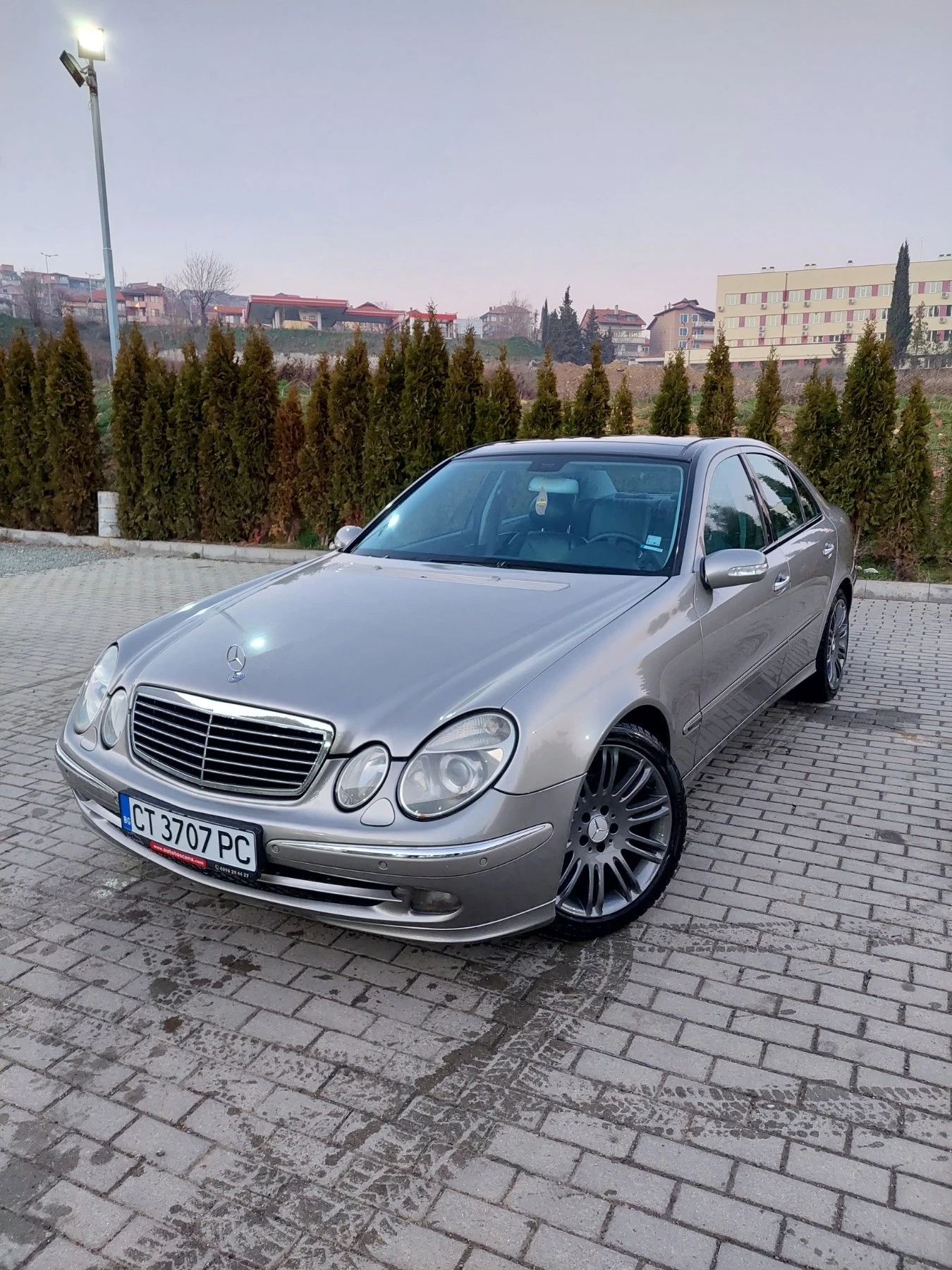 Mercedes-Benz E 320 Avantgarde, снимка 1