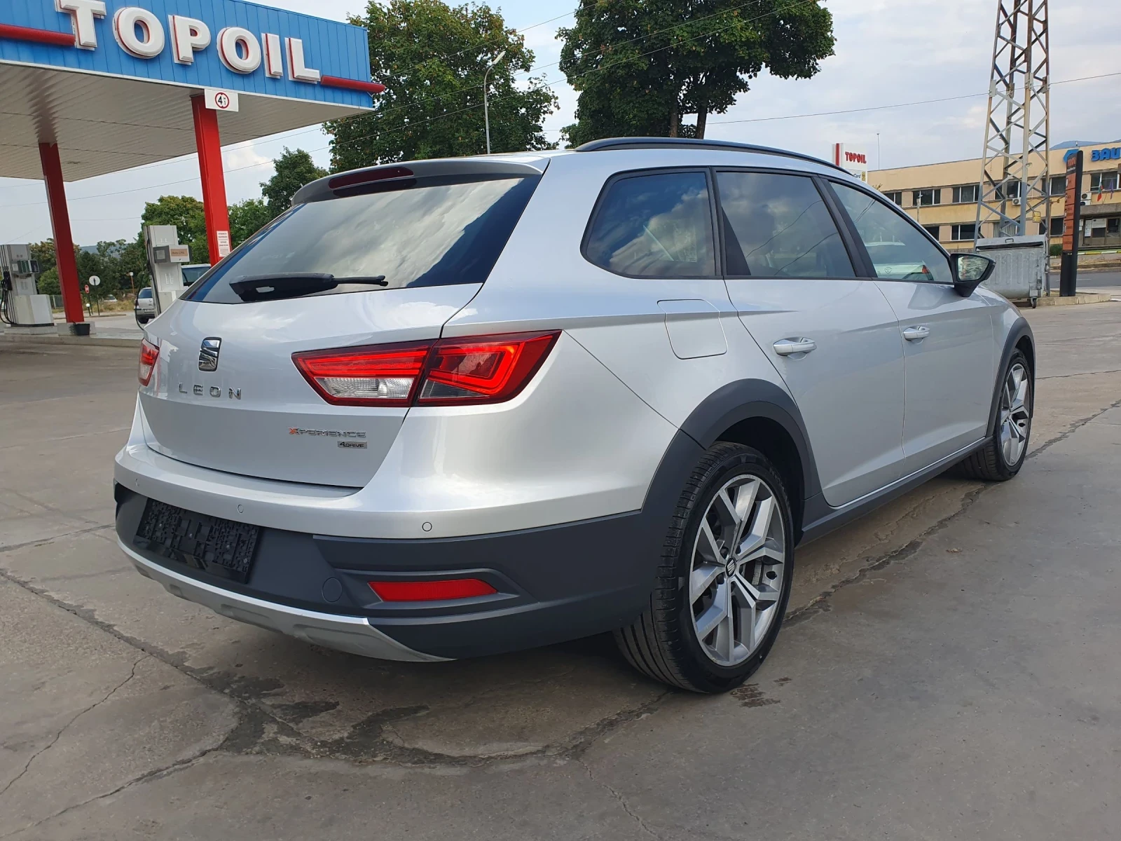 Seat Leon X-PERIENCE  4-DRIVE - изображение 7