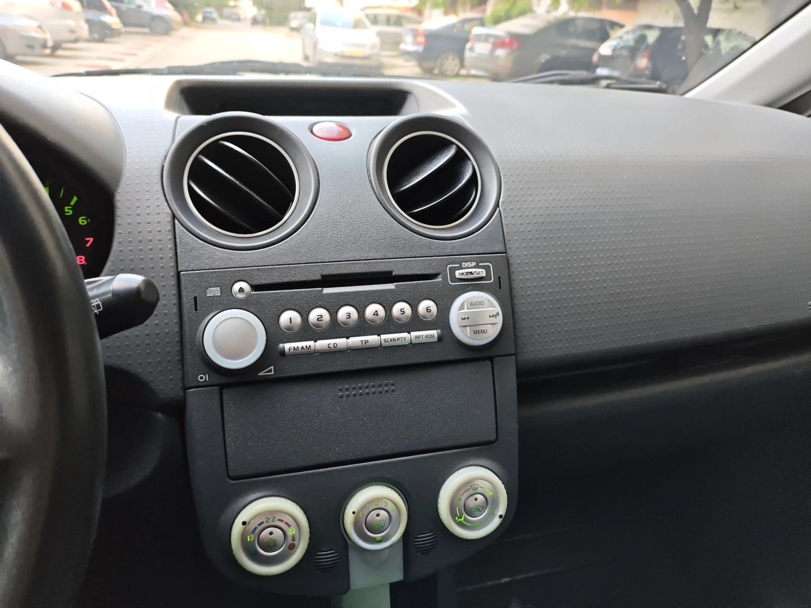Mitsubishi Colt  - изображение 2