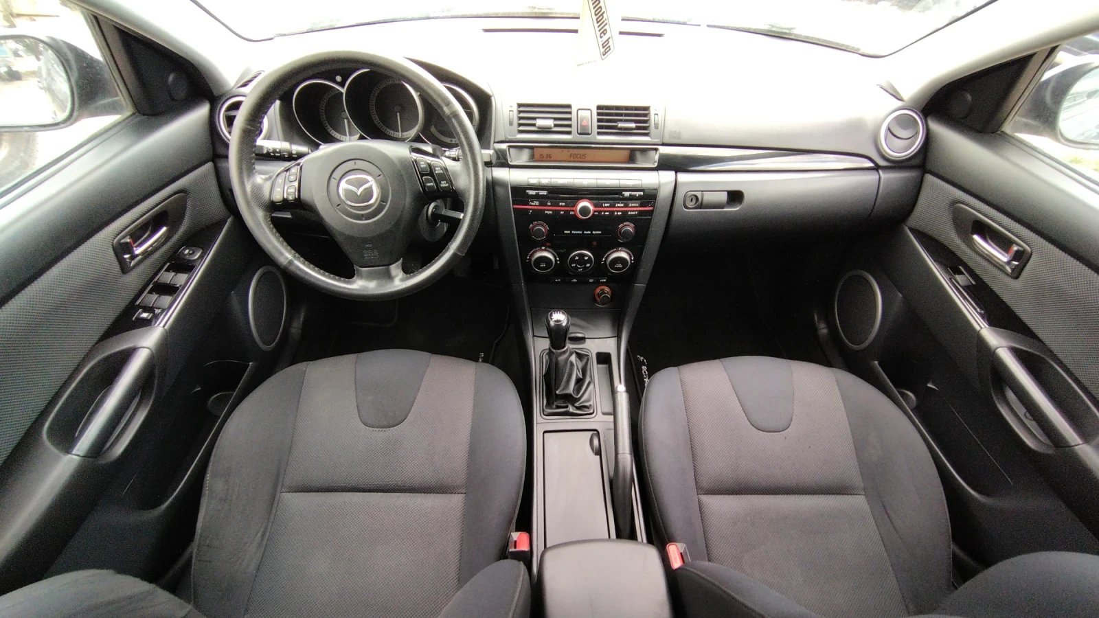 Mazda 3 2.0i SPORT Швейцария - изображение 8