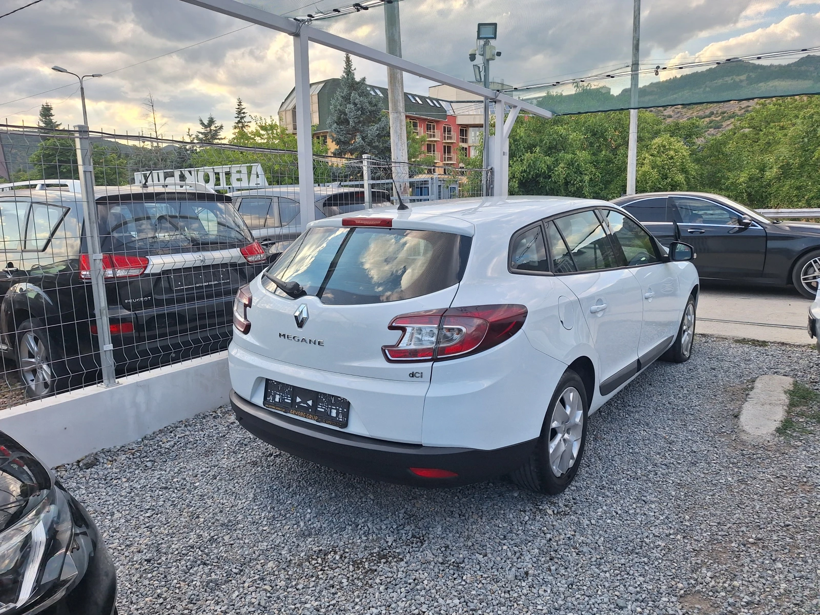 Renault Megane 1.5 DCI  - изображение 5