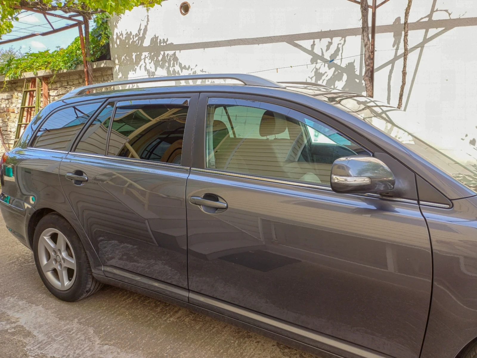 Toyota Avensis 2.0 D4D 126кс - изображение 4