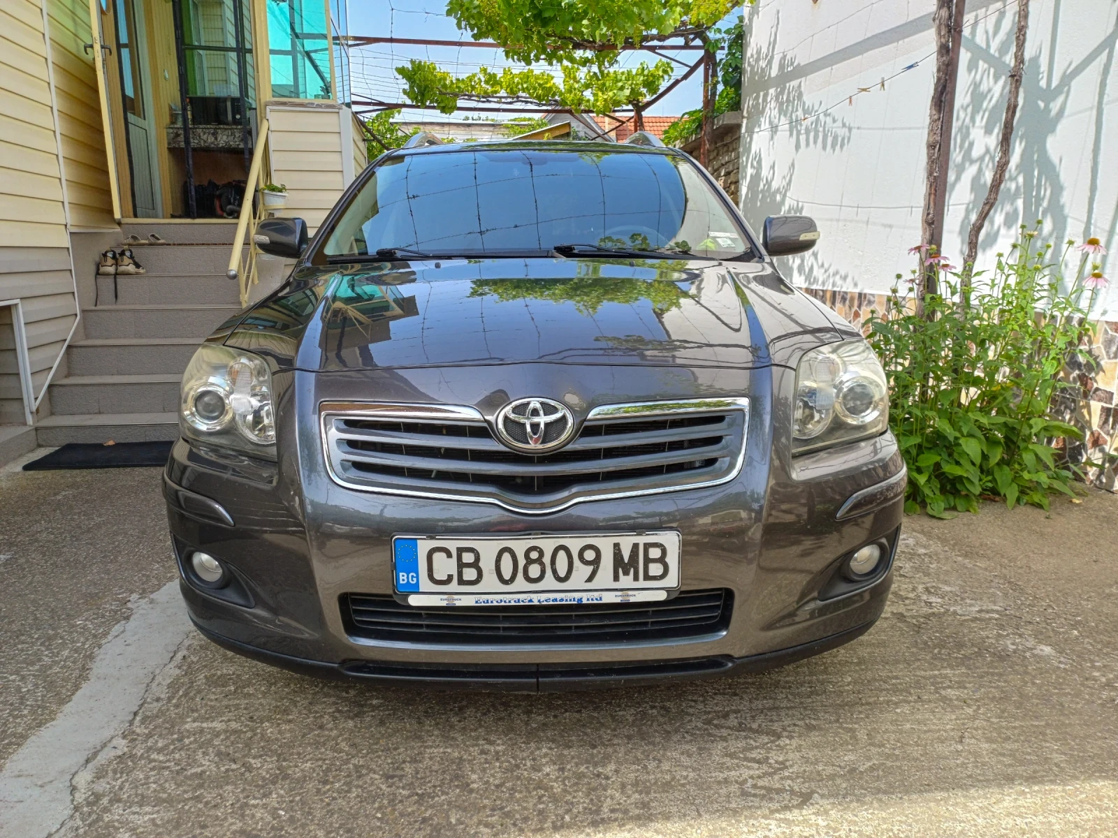 Toyota Avensis 2.0 D4D 126кс - изображение 2