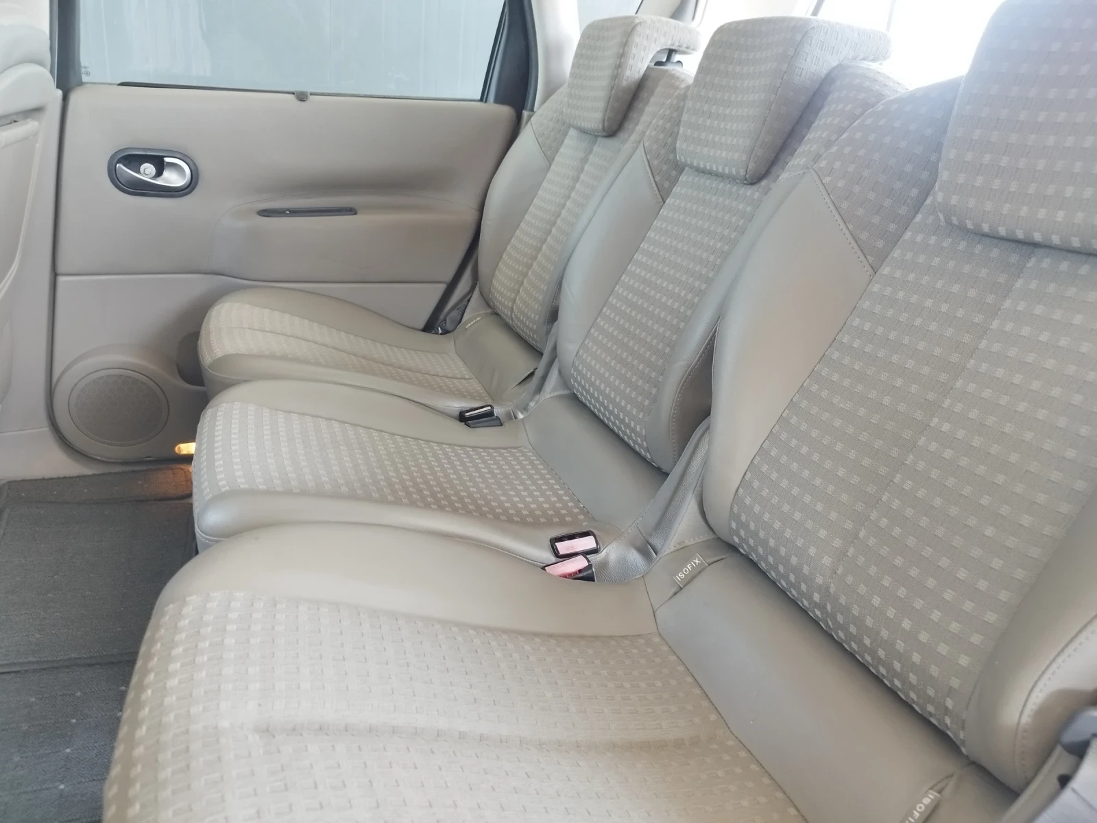 Renault Scenic 1.6 бензин  - изображение 8