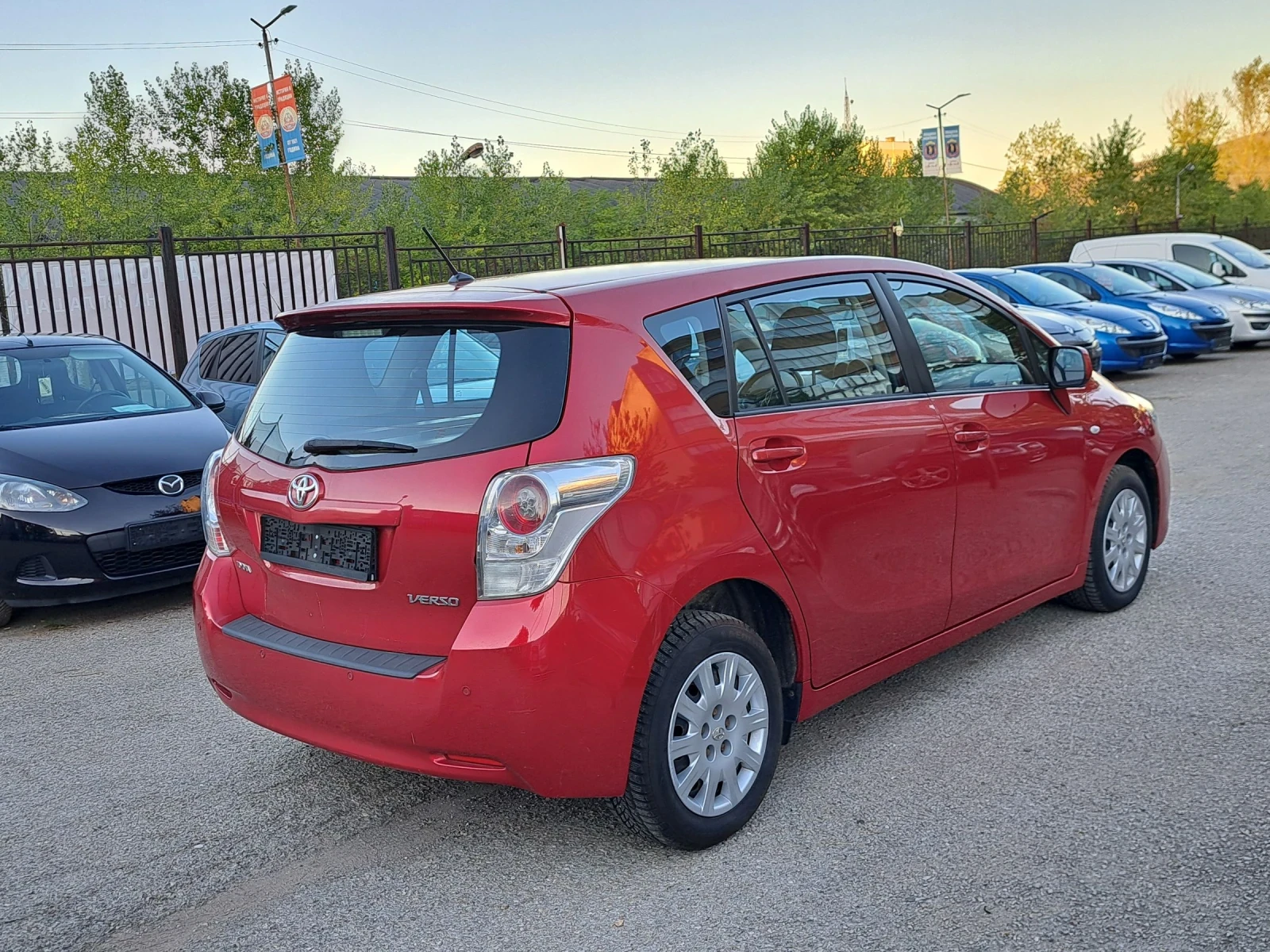 Toyota Verso 2.0d4d 2009г - изображение 5