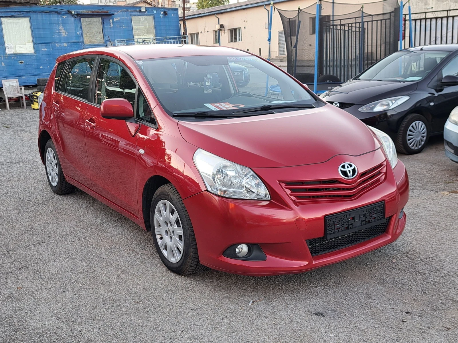 Toyota Verso 2.0d4d 2009г - изображение 6