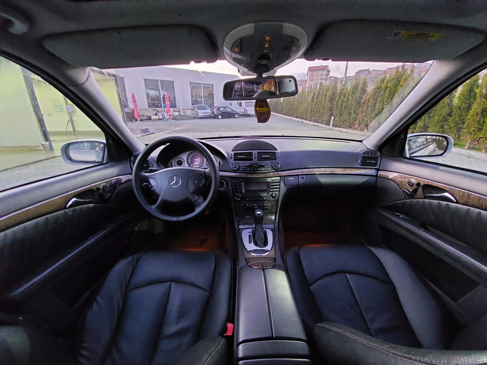 Mercedes-Benz E 320 Avantgarde - изображение 3