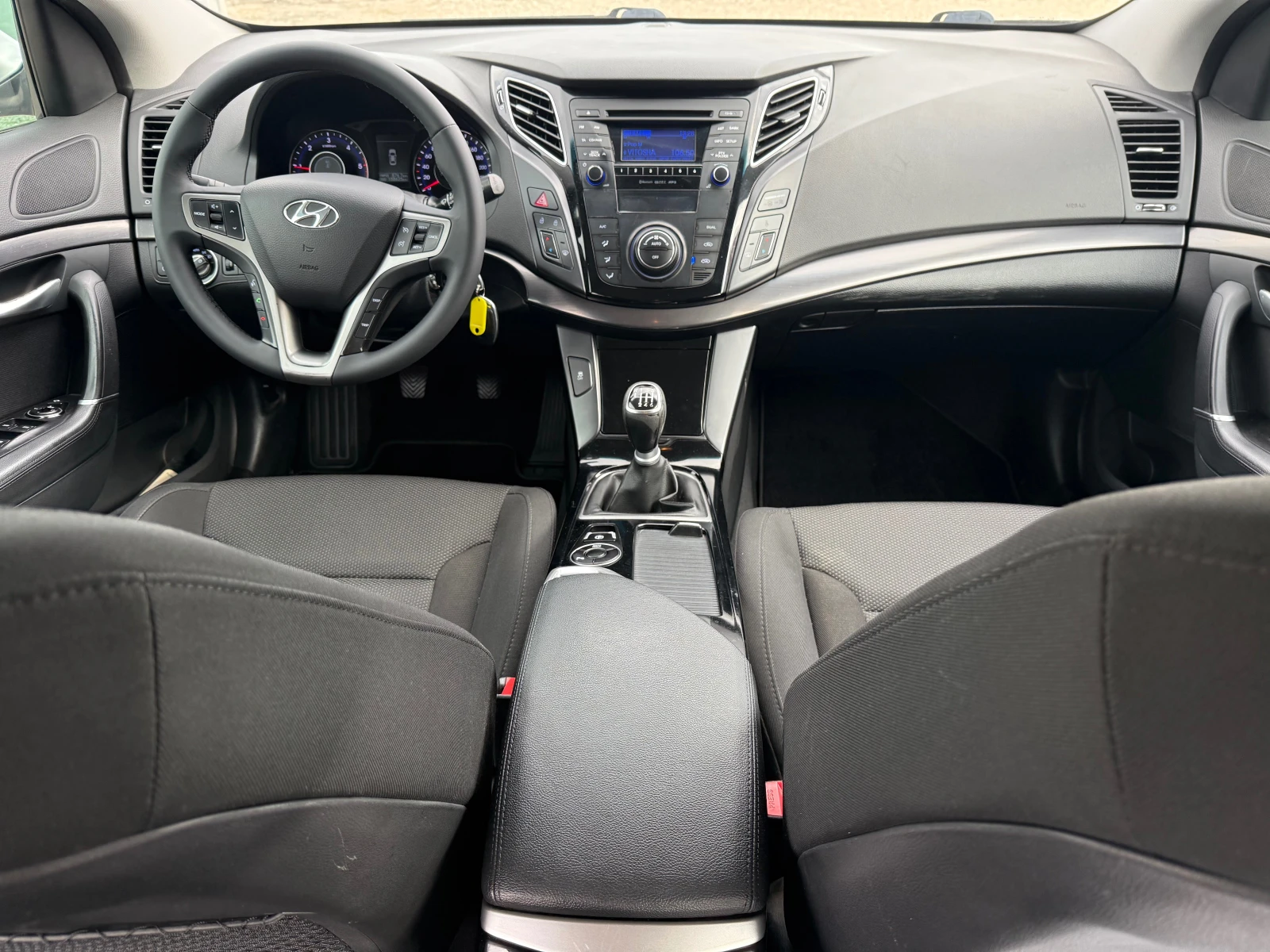 Hyundai I40 1.7CRDi, 136кс, LED - изображение 9