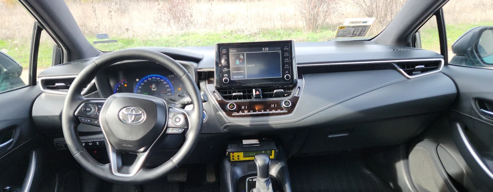 Toyota Corolla 1.8 HYBRID - изображение 9