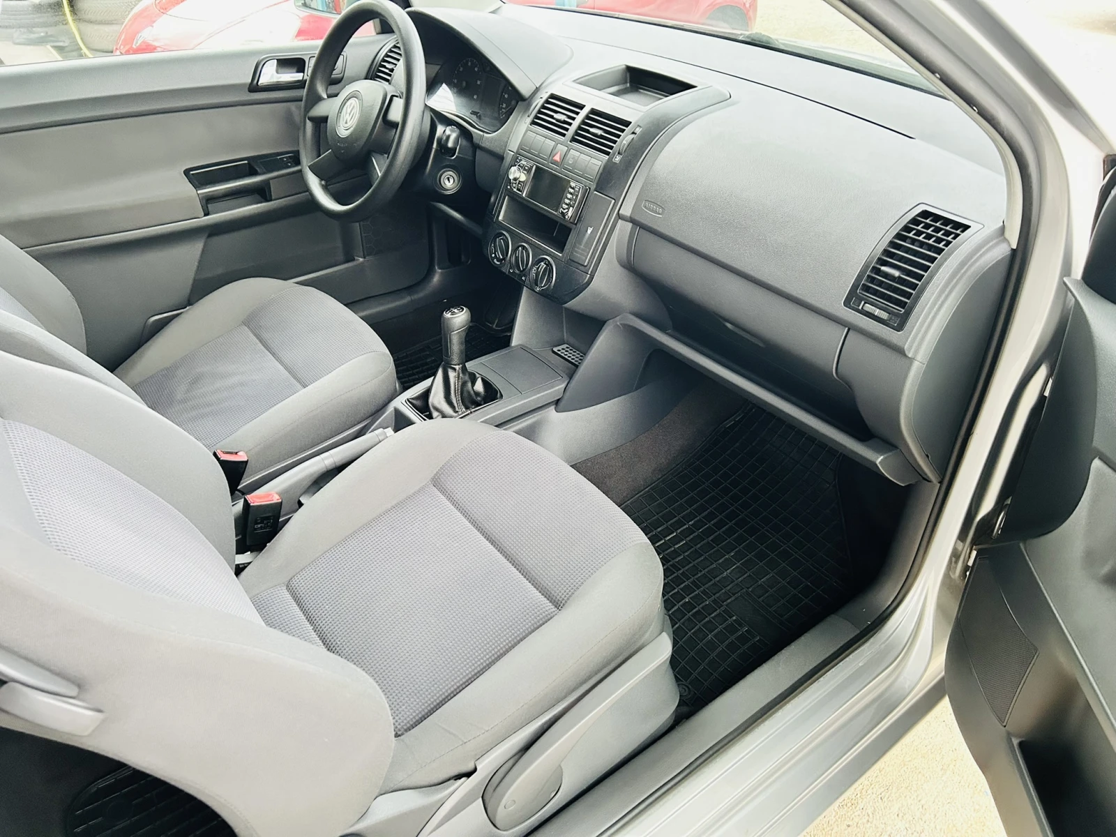 VW Polo 1.4i* Klima* Kamera* 64000km | Mobile.bg � ����������� 11