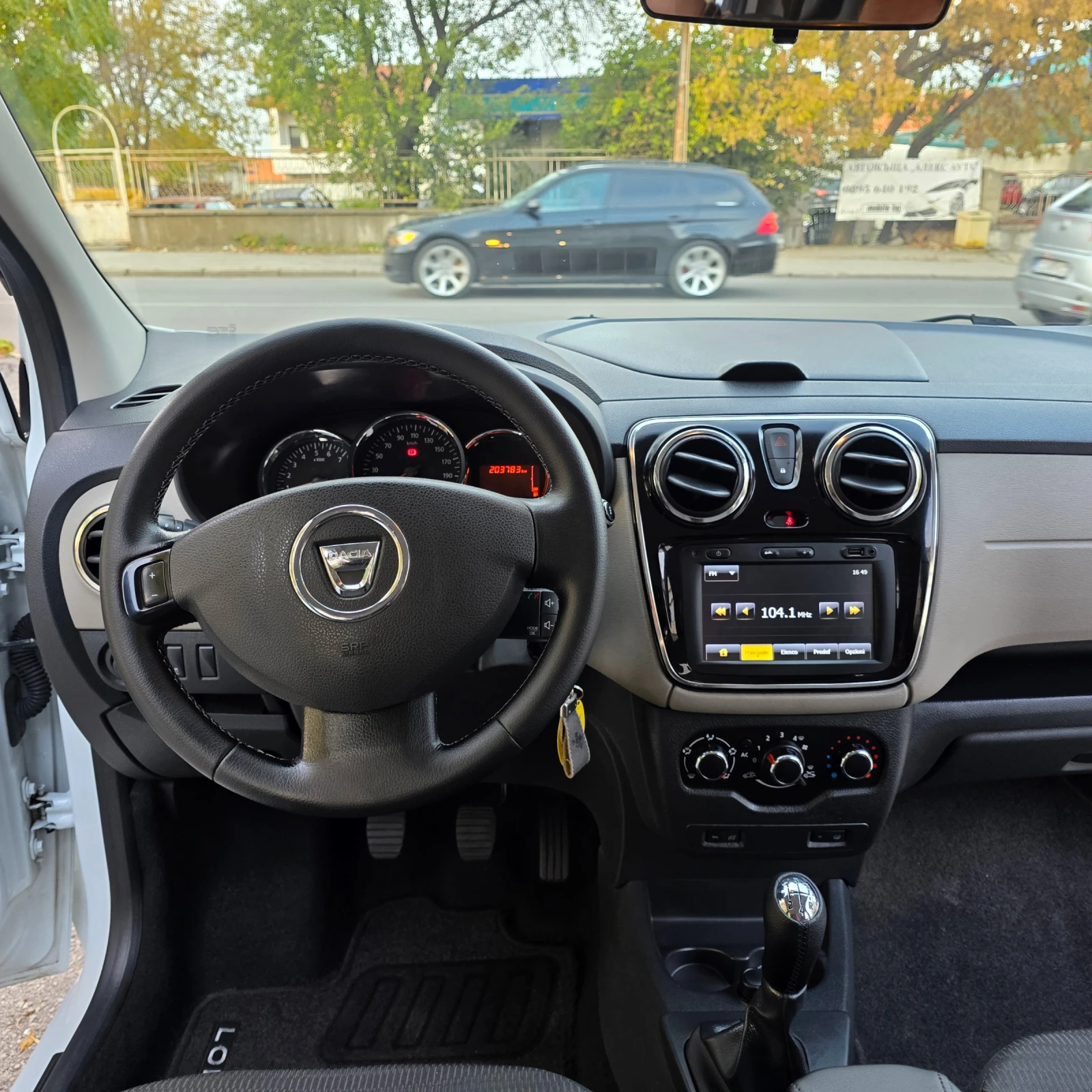 Dacia Lodgy 1.5DCI, снимка 3 - Автомобили и джипове - 53967618
