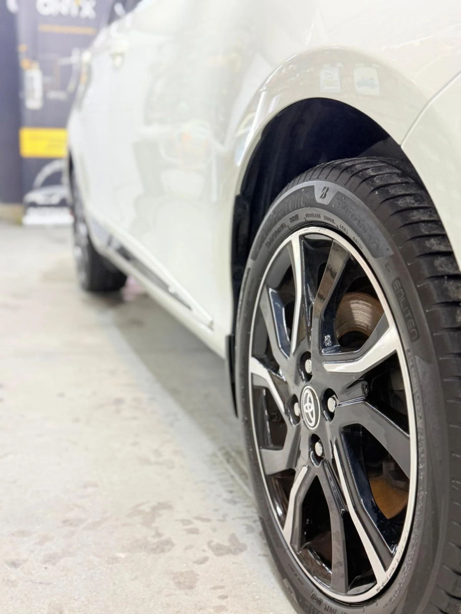 Toyota Yaris, снимка 6 - Автомобили и джипове - 54031319