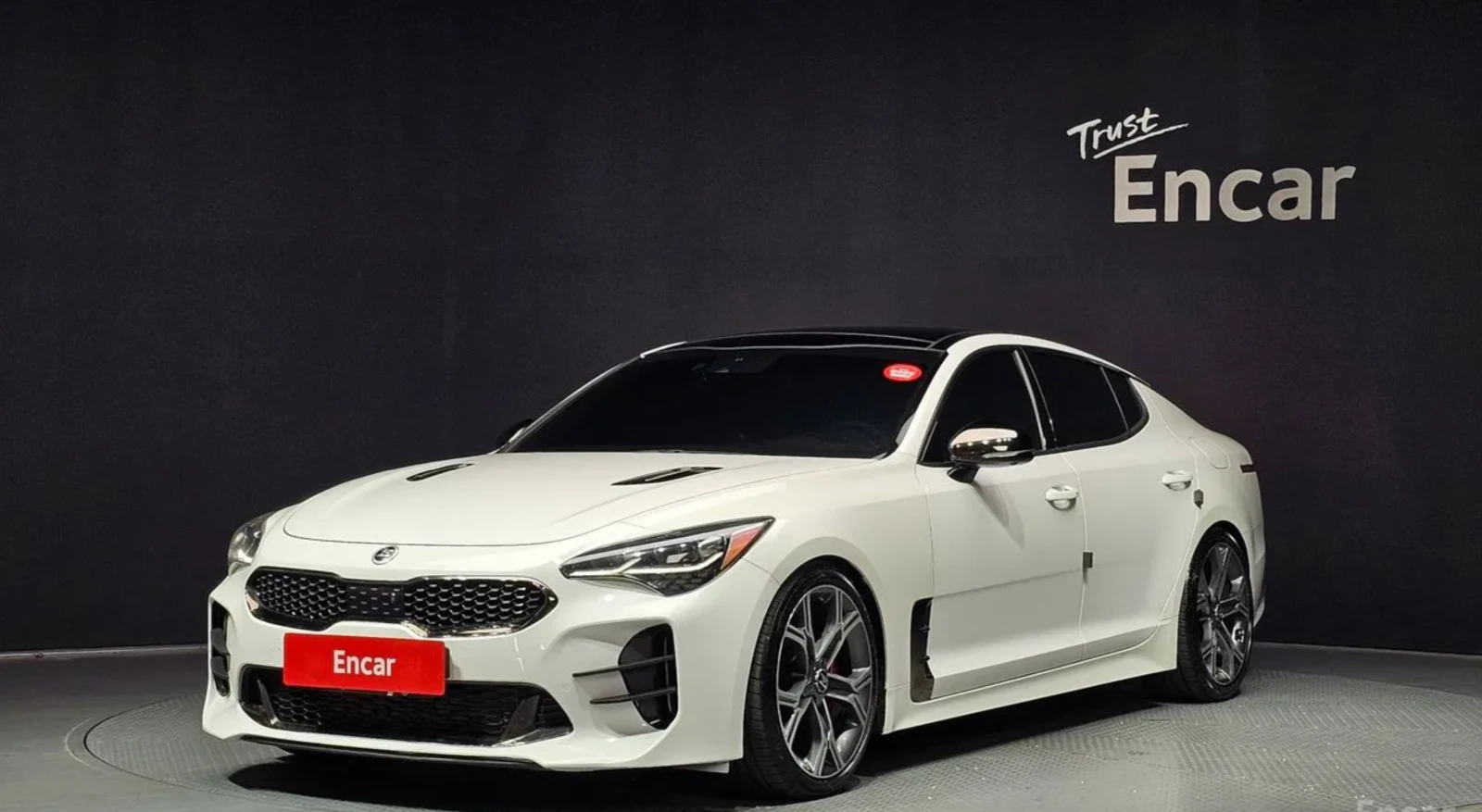 Kia Stinger 3.3 GT / ПАНОРАМА / 360 КАМЕРИ / ОБДУХВАНЕ / FULL!