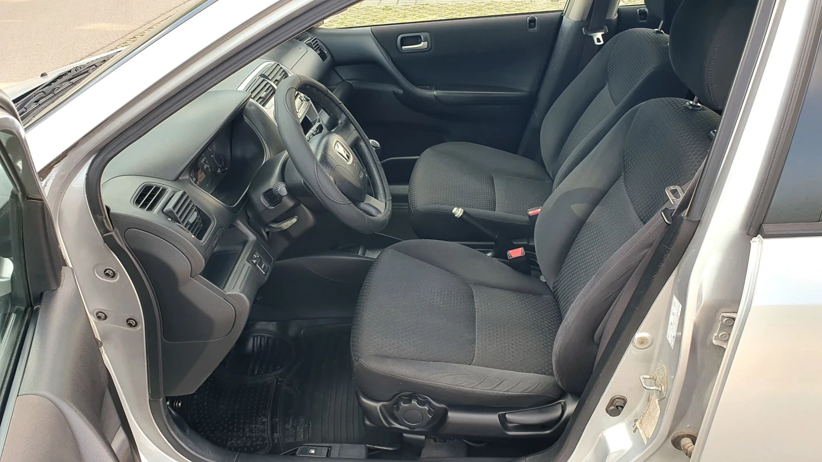 Honda Civic 1.7 CTDI, снимка 7 - Автомобили и джипове - 54905361