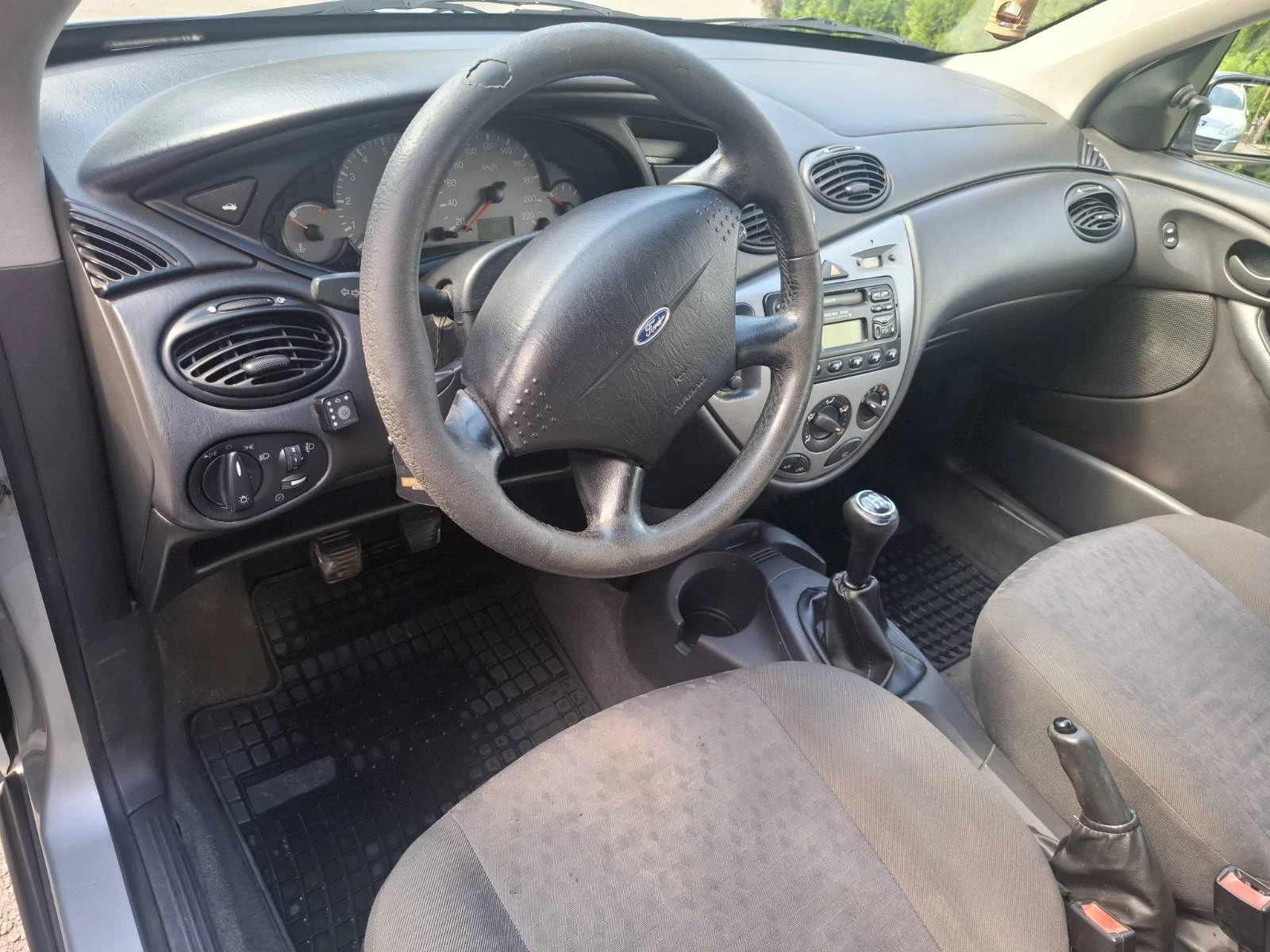 Ford Focus 1.6, снимка 6 - Автомобили и джипове - 54943175