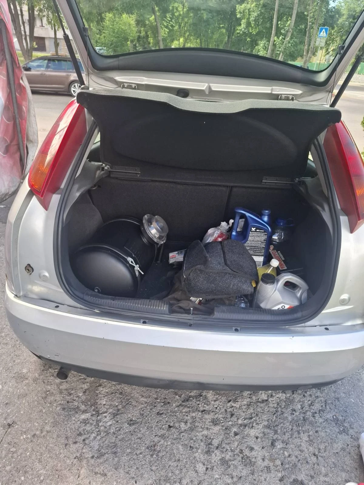 Ford Focus 1.6, снимка 10 - Автомобили и джипове - 54943175