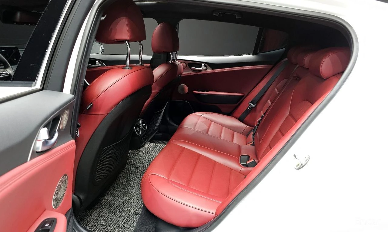 Kia Stinger 3.3* TURBO* AWD* GT* , снимка 10 - Автомобили и джипове - 54957589