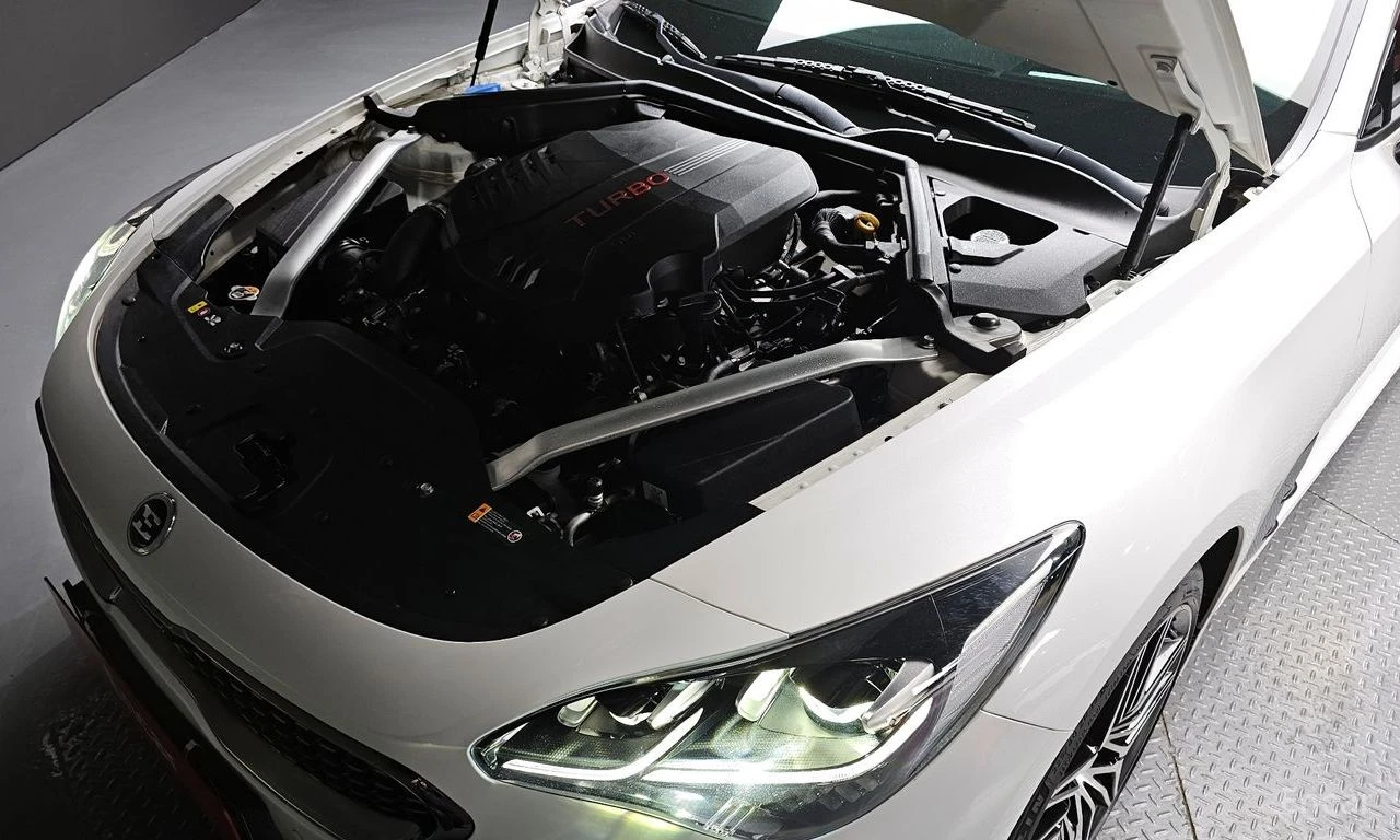 Kia Stinger 3.3* TURBO* AWD* GT* , снимка 12 - Автомобили и джипове - 54957589