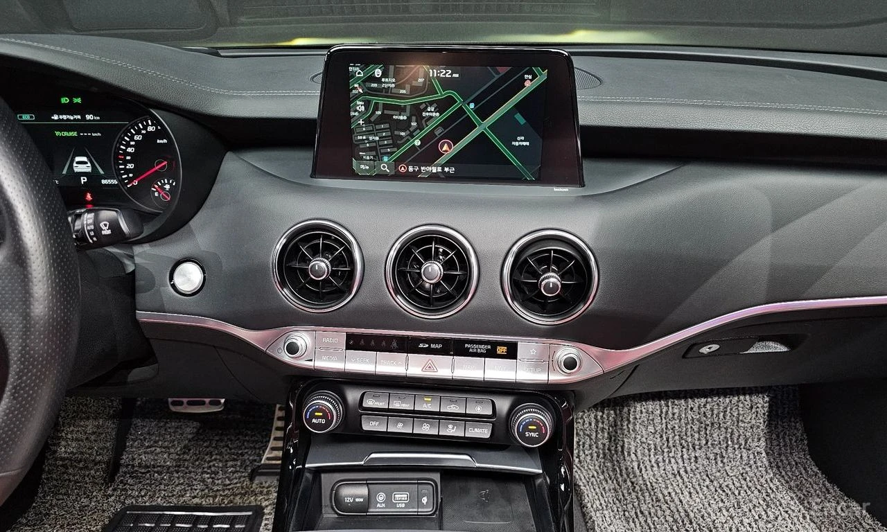 Kia Stinger 3.3* TURBO* AWD* GT* , снимка 7 - Автомобили и джипове - 54957589